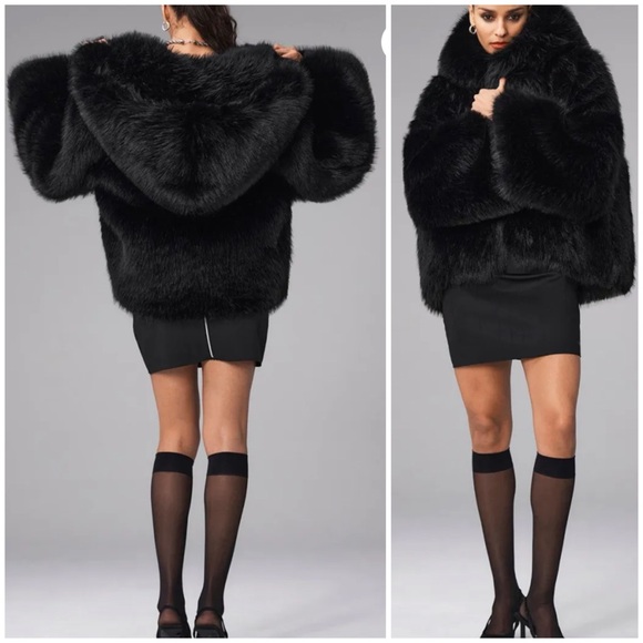 ALO YOGA Opulent Faux Fur Statement Jacket Black M/L - Picture 2 of 9